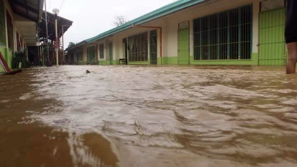 Mindoro Typhoon Rolly 2